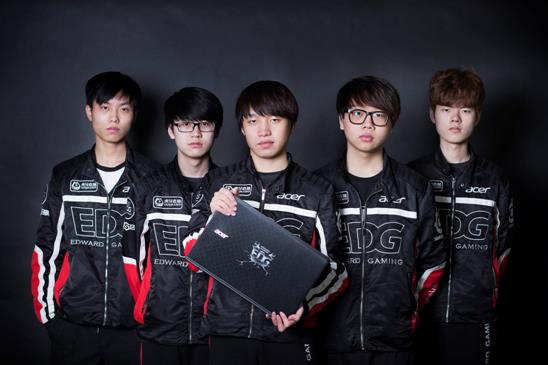 女足明星遭百万富翁跟踪骚扰，雇佣保镖应对